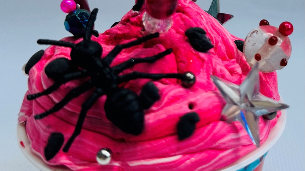 Stanley Creates | Model Magic Cupcakes promotional image