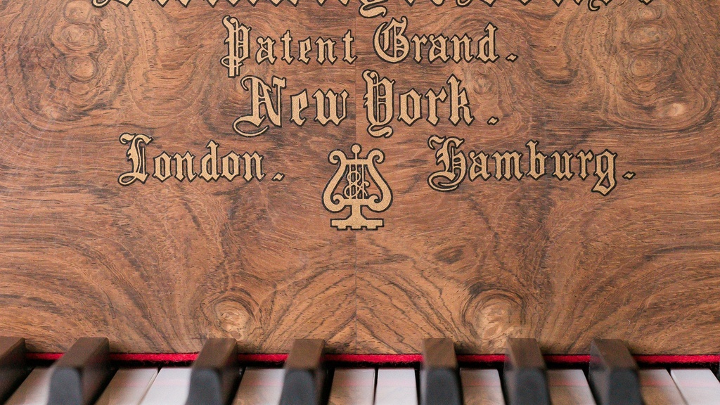 Piano Sundays at Old Capitol: Alan Huckleberry and Studio promotional image